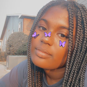 Meet your Posher, Chanel